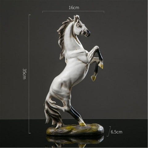 Taille statue cheval blanc