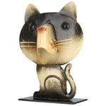 Statue de chat au style industriel