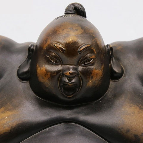 Sumo statue
