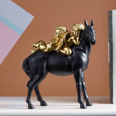 Statue cheval noir ange or