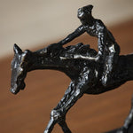Zoom statue cheval cuir