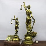 Dos statue déesse justice.