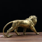 statue lion debout