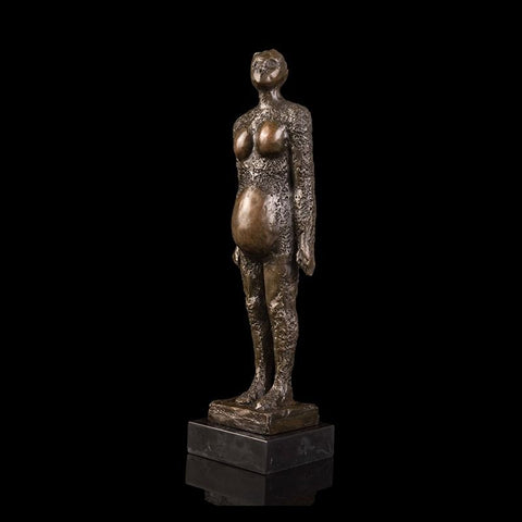 Statue femme enceinte