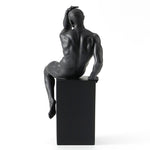 Statue Homme Assis Noir